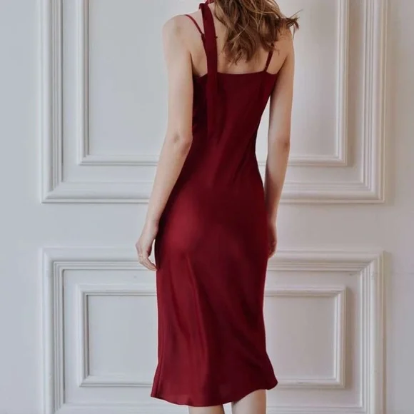 Simple Retro Draped Satin Cami Dress - Picture 4 of 7